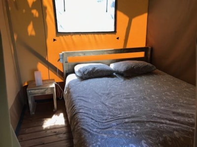 Tent lodge safari - 2 bedrooms (without bathroom) (1 bed 160 and 3 beds 90) — 3