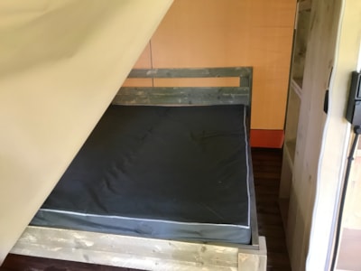Tente Comet - 2 bedrooms (without bathroom) 2 beds 140 and 1 bed 90 — 3