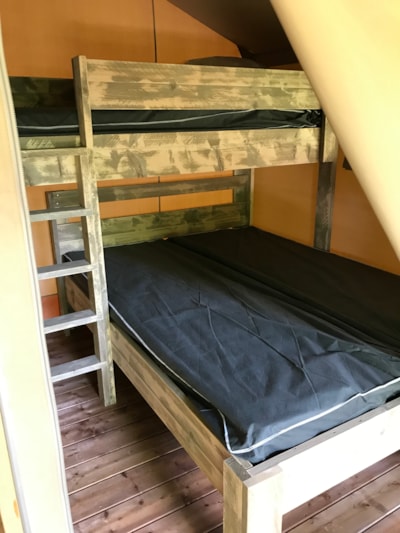 Tente Comet - 2 bedrooms (without bathroom) 2 beds 140 and 1 bed 90 — 5