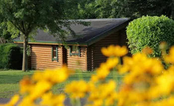Mietunterkunft - Hutte Marmottes- Sheets +Towels + Cleaning - Camping écovillage SOLEIL DU PIBESTE