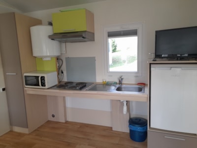 Mobile Home VIGNEMALE  2 rooms = Sheets + Towels + Cleaning for 4 People — 2
