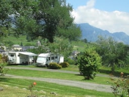 Pitch - Emplacement Camping-Car - Camping LES CHATAIGNIERS