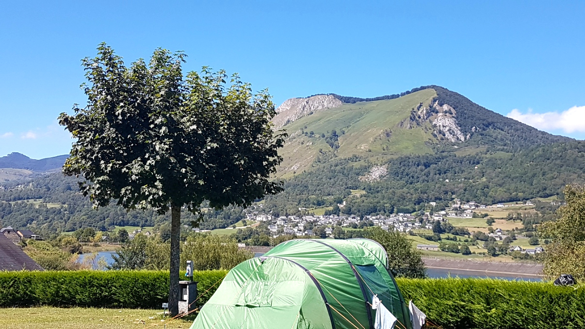 Établissement Camping Du Lac - Arcizans-Avant