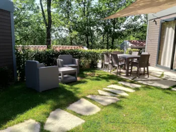 Mietunterkunft - Mobilheim Ciclamino Garden 34M² - Camping Barco Reale