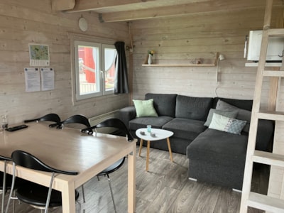 Meadow cabin with shower and toilet (13)