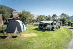 Emplacement - Emplacement Bivouac -  AZUN NATURE Chalets-Camping & Spa