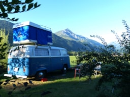 Emplacement - Emplacement Prairie Vue Montagne -  AZUN NATURE Chalets-Camping & Spa