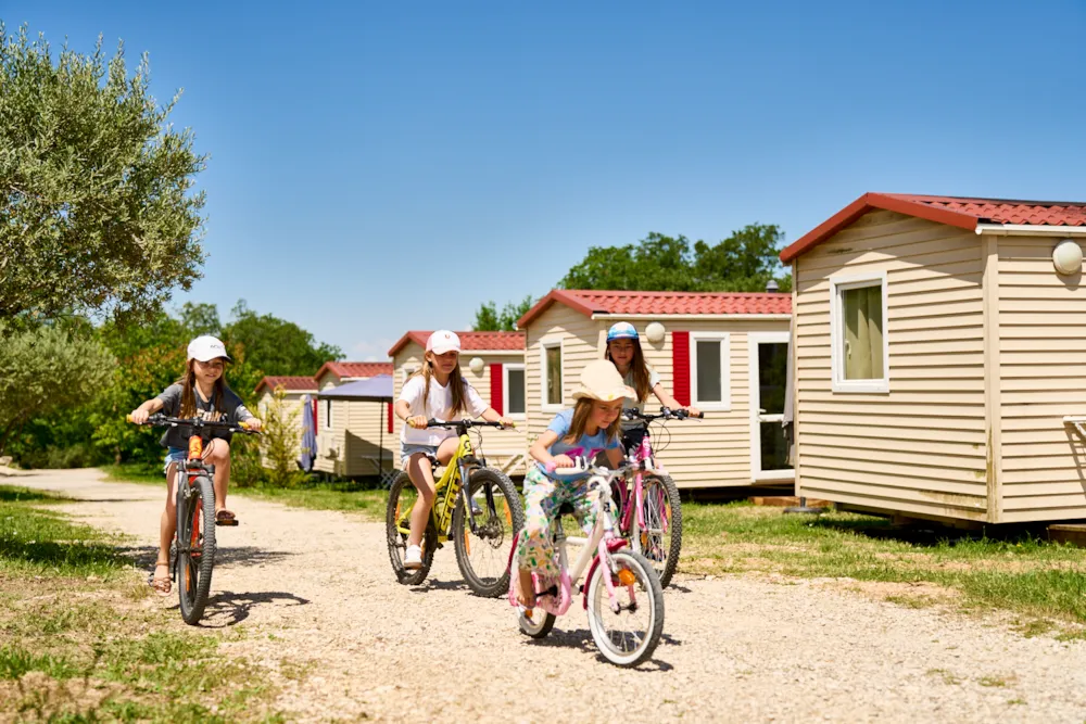 Huuraccommodatie(s) - Stacaravan Slaapkamers 2 Airconditioning - Zaterdag - CAMPING LA CERISE 