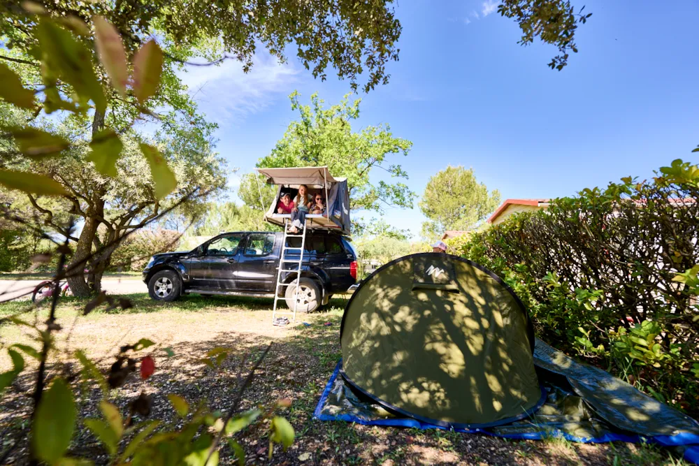 Kampeerplaats(en) - Pakket Wandelaar Zonder Elektriciteit - CAMPING LA CERISE 