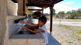 Emplacement : voiture +tente/caravane ou camping car 2/6 pers