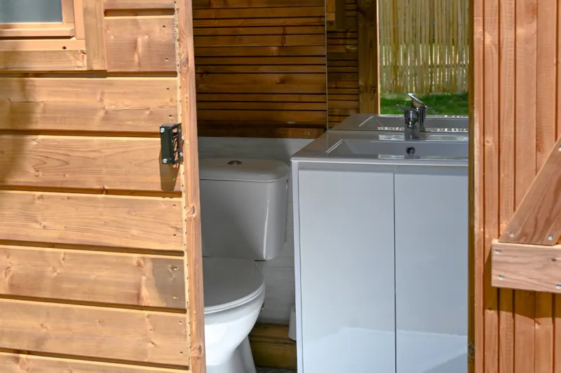 Emplacement Premium Avec Sanitaires Individuels