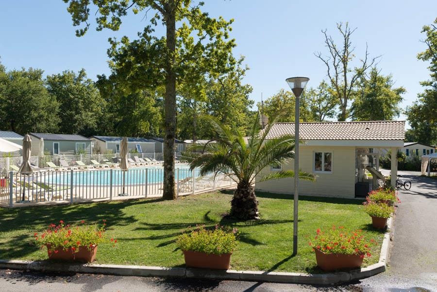 Camping Les Chèvrefeuilles — Foto 2