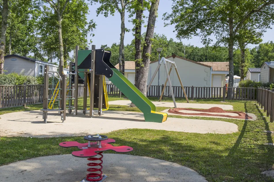 Camping Les Chèvrefeuilles