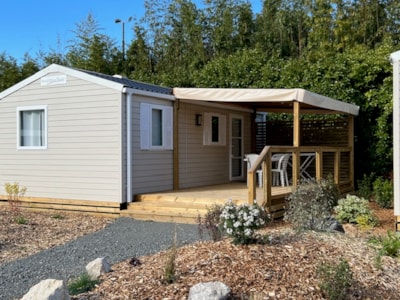 Mobile home with air conditioning