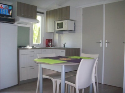 Mobile home Ibiza 27,5m² + semi-covered terrace - air conditioning optional — 2