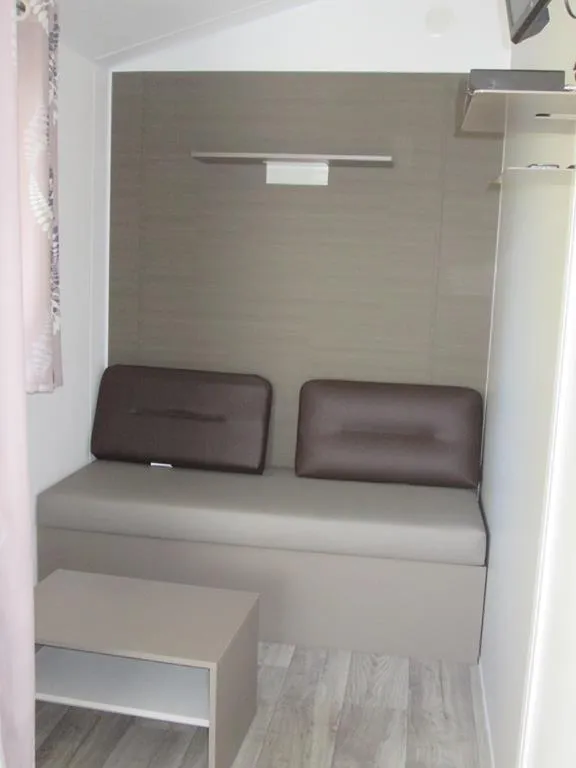Mobil Home Ibiza Solo 20M² + Terrasse Couverte - Idéal Couple Ou Couple + Bébé - 36 Mois.