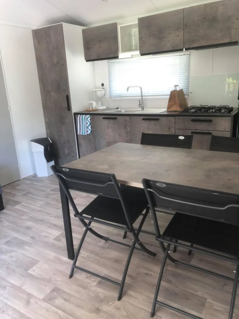 Mobil-Home Nirvana Duo, 33M². 2 Salles D'eau/Terrasse Semi Couverte. Pas D'animaux.