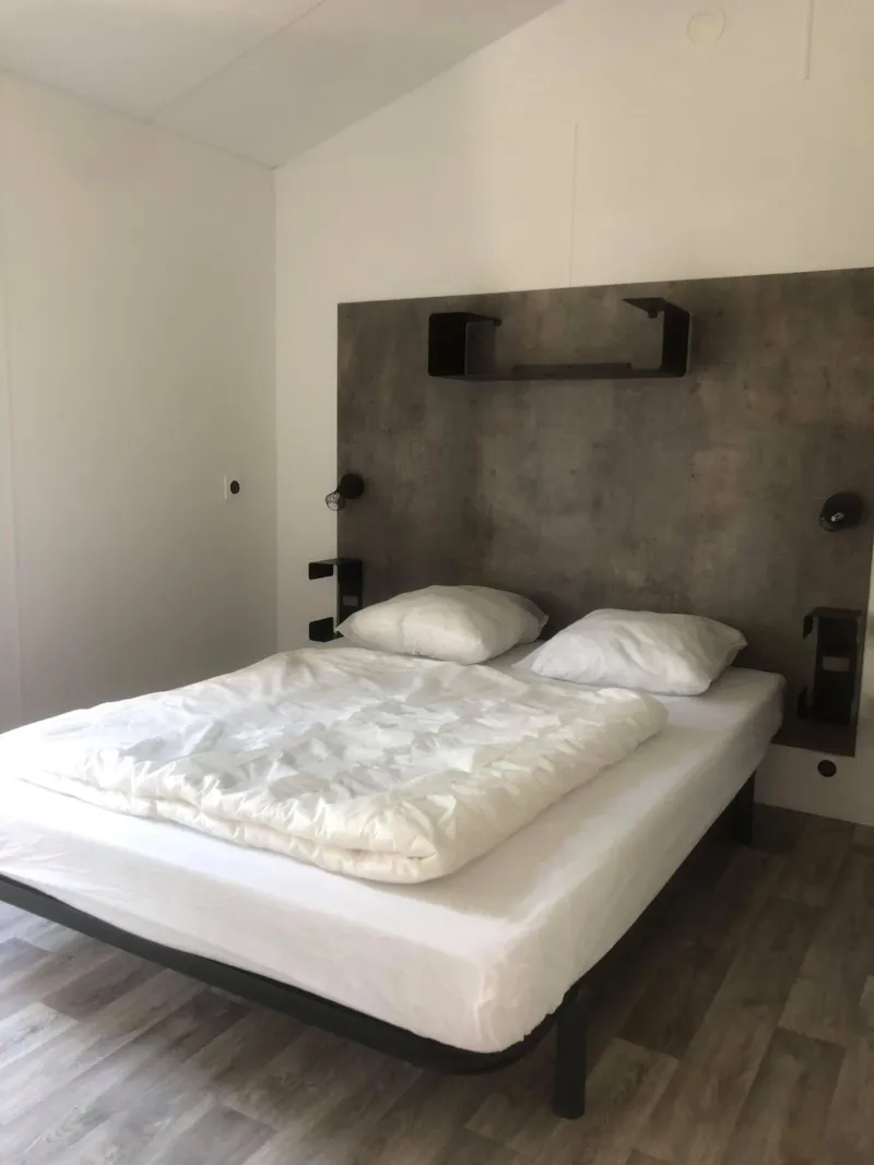 Mobil-Home Nirvana Duo, 33M². 2 Salles D'eau/Terrasse Semi Couverte. Pas D'animaux.