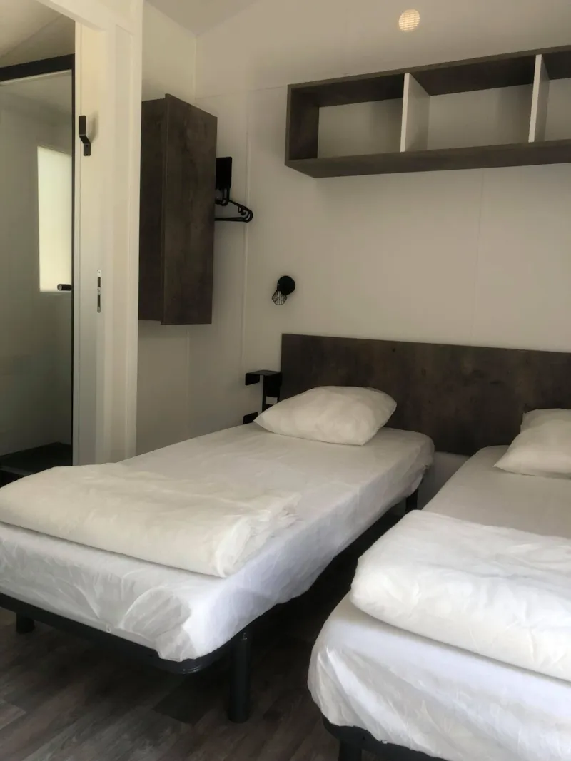 Mobil-Home Nirvana Duo, 33M². 2 Salles D'eau/Terrasse Semi Couverte. Pas D'animaux.