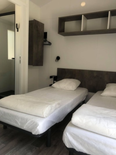 Mobile home Nirvana Duo, 33m². 2 shower rooms/semi-covered terrace - air conditioning optional — 6