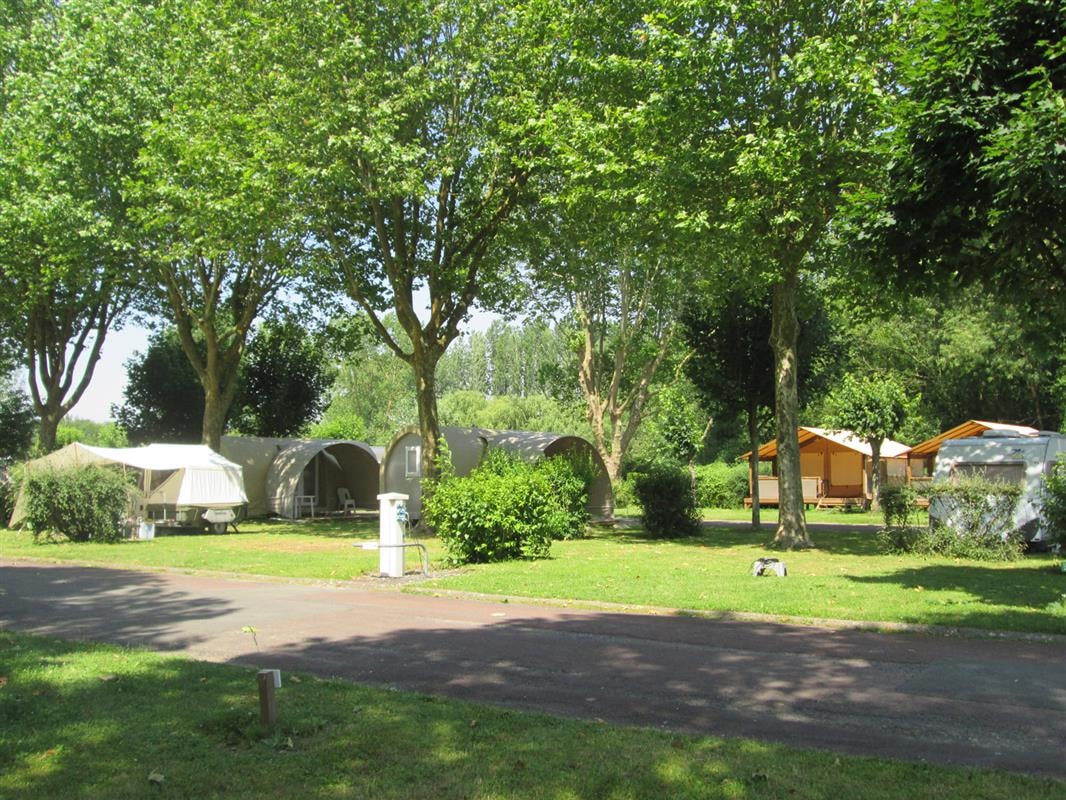 Camping Val de Boutonne — Foto 2