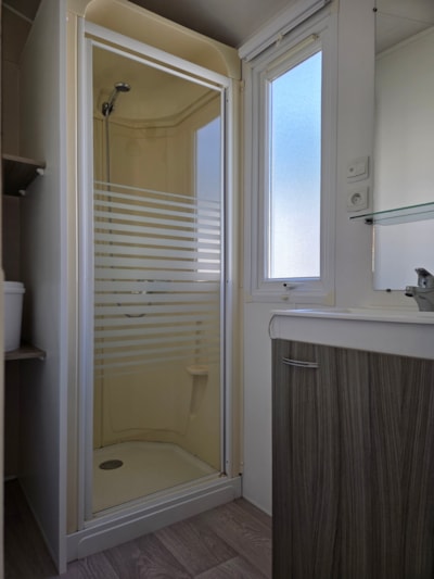 Mobile home Ibiza 27,5m² + semi-covered terrace - air conditioning optional