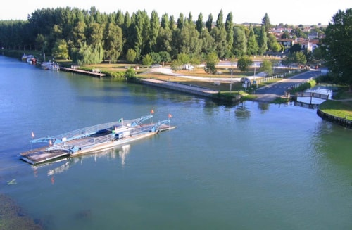 Foto #1 van Camping Belle Rivière