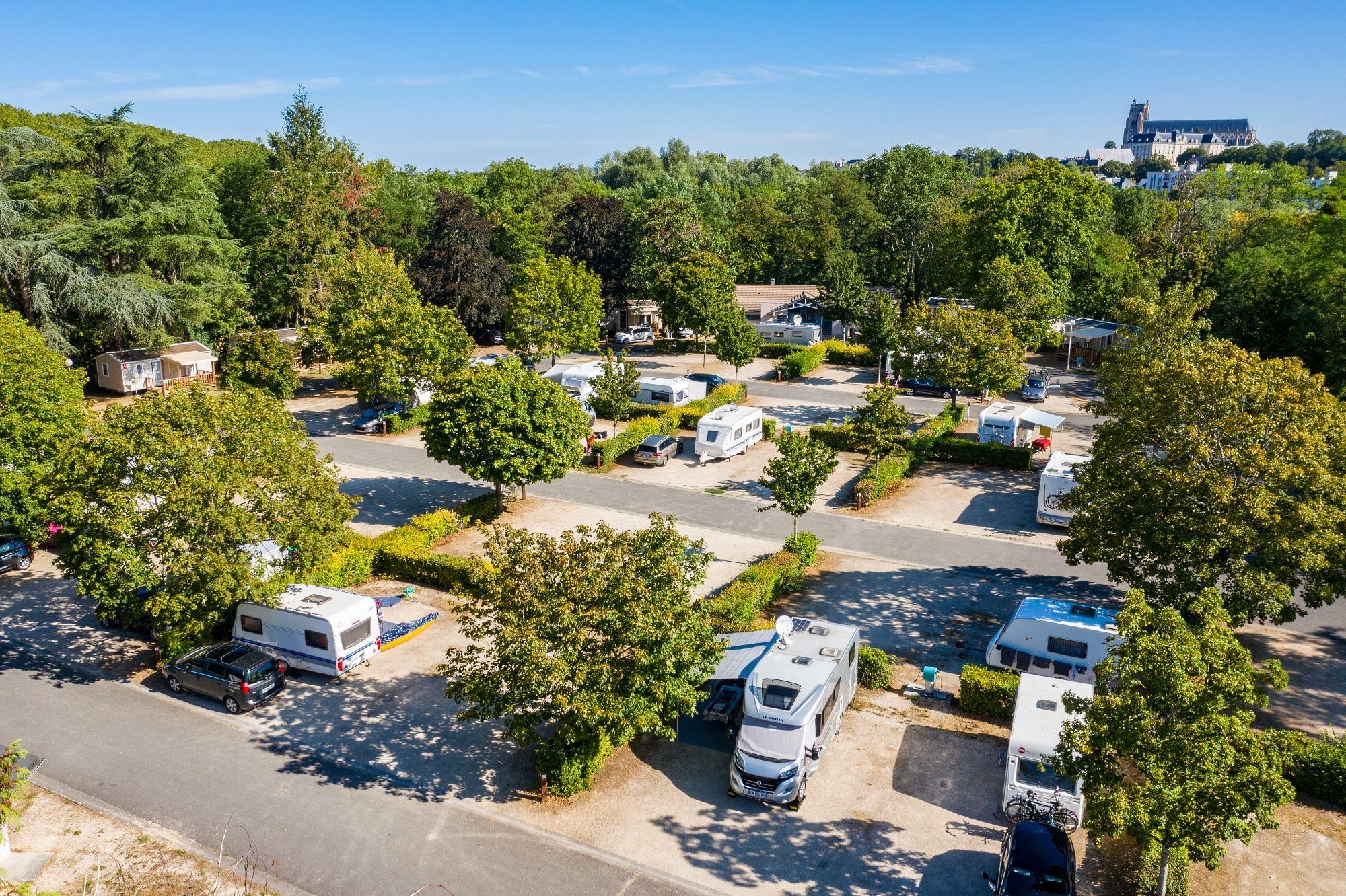 Camping de Bourges — Photo 1