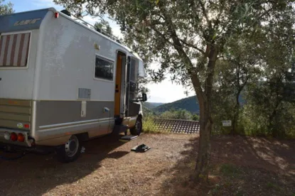 Piazzola Grande: Auto O Moto + Tenda/Roulotte O Camper + Elettricità