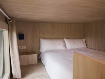 Tiny Home Family Wood — 2