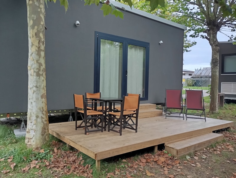 TINY HOME FAMILY