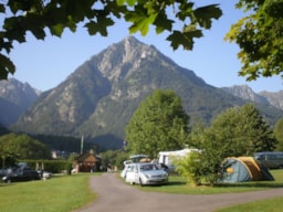 Stellplatz - Forfait  Emplacement Sans Électricité - Camping Le Cabaliros ***