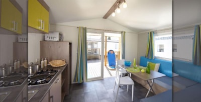 Mobil-home Standard - 26m² - 2 bedrooms (Year 2012) + covered terrace 7m² + TV — 4