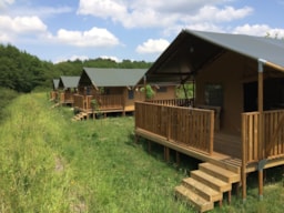 Location - Tente Safari Standard (2 Chambres) + Terrasse Couverte - Camping La Clairière