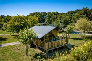 Location - Tente Lodge Confort (2 Chambres) + Terrasse Couverte - Camping La Clairière