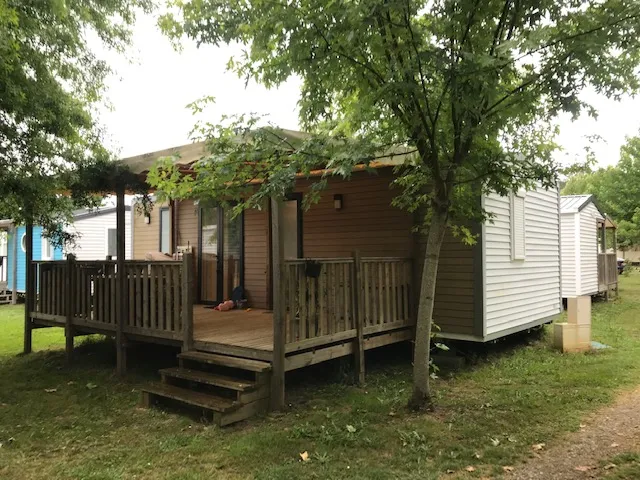 Mietunterkunft - Mh 6Pers Confort+ 33M² 3 Chambres (Année 2015-2020) + Terrasse Couverte 11-15M² + Tv+Clim - Camping La Clairière