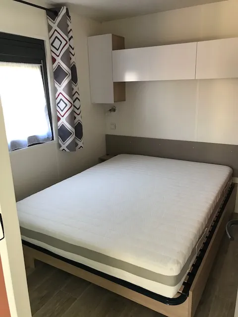 Mobil-Home Premium 26M² Deux Chambres+ Terrasse Couverte 8.4 M² + Tv