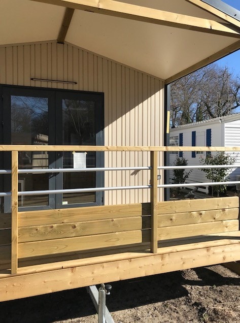 Mobilheim Premium - 26m² - 2 Schlafzimmer+ integrierte Terrasse + tv