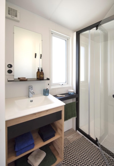 Mobil-Home Malaga - semi-covered terrace - 2 bedrooms — 6