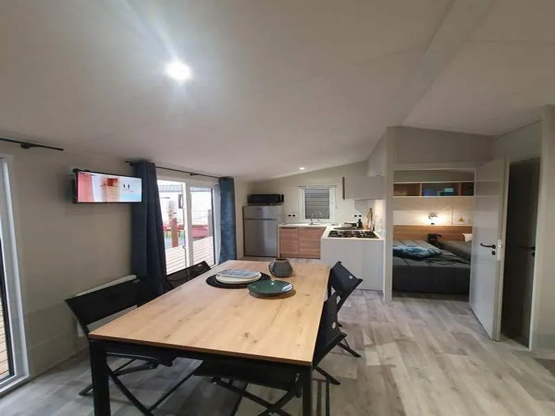 Mobil-Home Bahia 27M², 2 Chambres, Terrasse