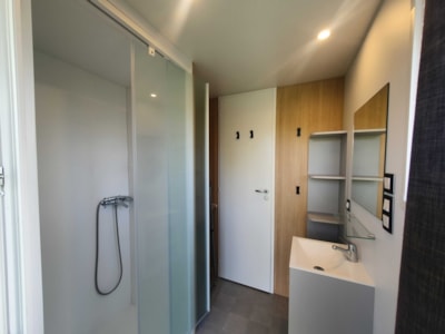 Premium pitch with private sanitary facilities and 10amp electricity — 8