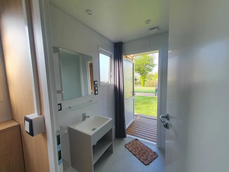 Emplacement Premium Avec Sanitaire Privatif Et Électricité 10Amp