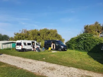 Pitch - Double Pitch With Electricity 10Amp - Camping La Ferme du Bord de Mer