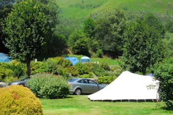Stellplatz - Stellplatz Nature 85 - 110M² - Flower Camping Pyrénées Natura