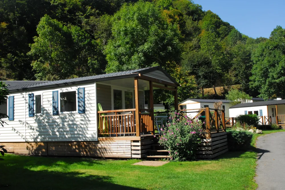 Mietunterkunft - Mobilheim Confort Evasion 24M² - 2 Schlafzimmer - Halbüberdachte Terrasse 12M² + Bbq S/S - Flower Camping Pyrénées Natura