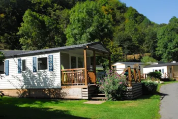 Mietunterkunft - Mobilheim Confort Evasion 24M² - 2 Schlafzimmer - Halbüberdachte Terrasse 12M² + Bbq S/S - Flower Camping Pyrénées Natura