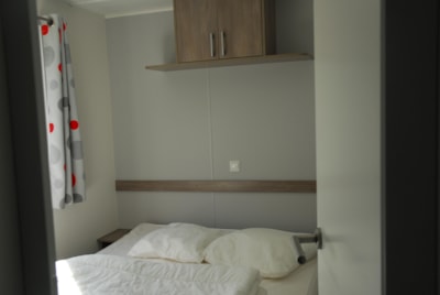 Mobile-home Confort EVASION 24m² - 2 chambres - terrasse semi-couverte 12m² + BBQ S/S