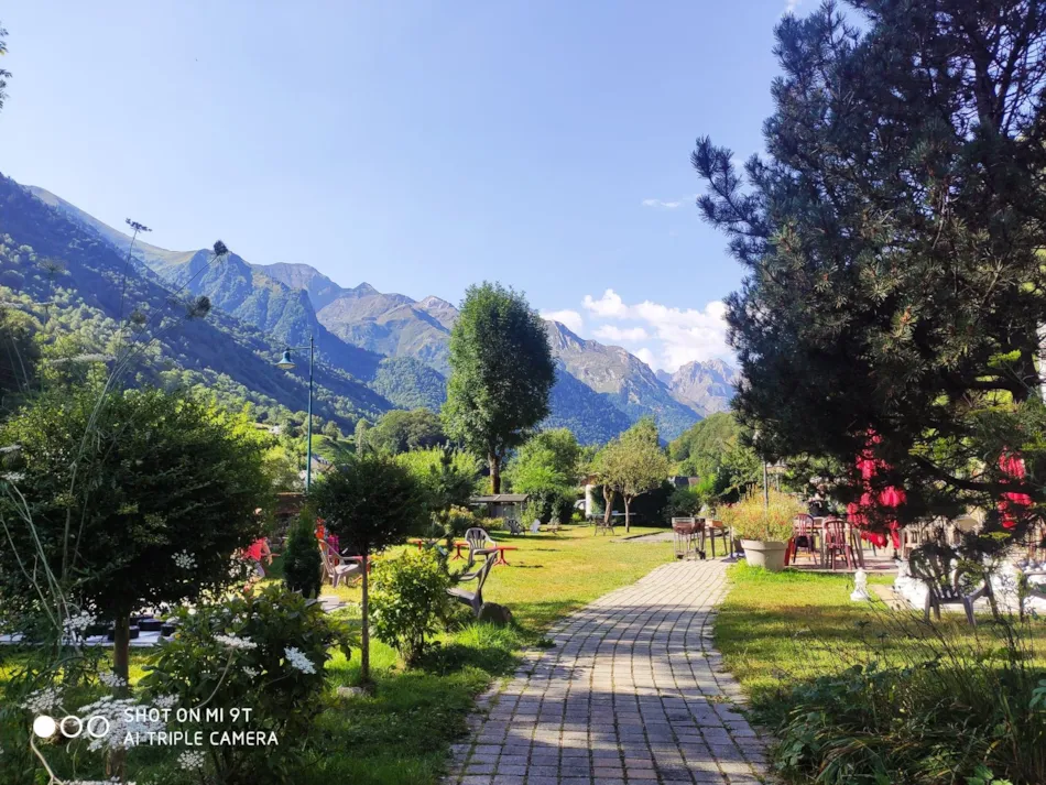 Flower Camping Pyrénées Natura