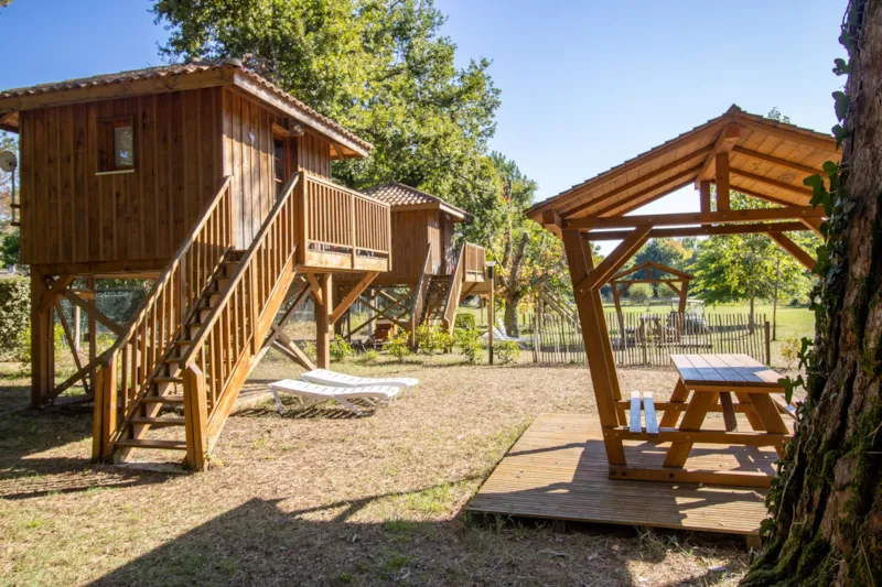 Cabane Pilotis - Insolite - 2 Pers