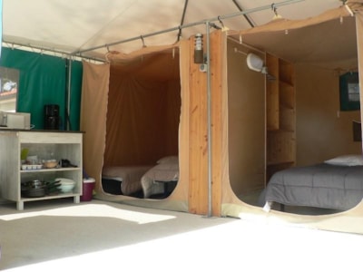Trapper tent 2 bedrooms (without toilet blocks)
